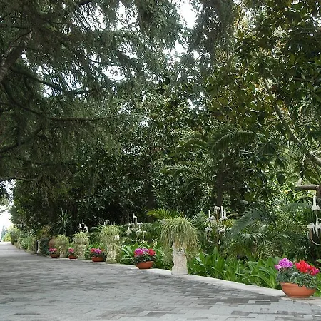 Solaria Villa